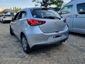 Mazda 2 2020 Silver