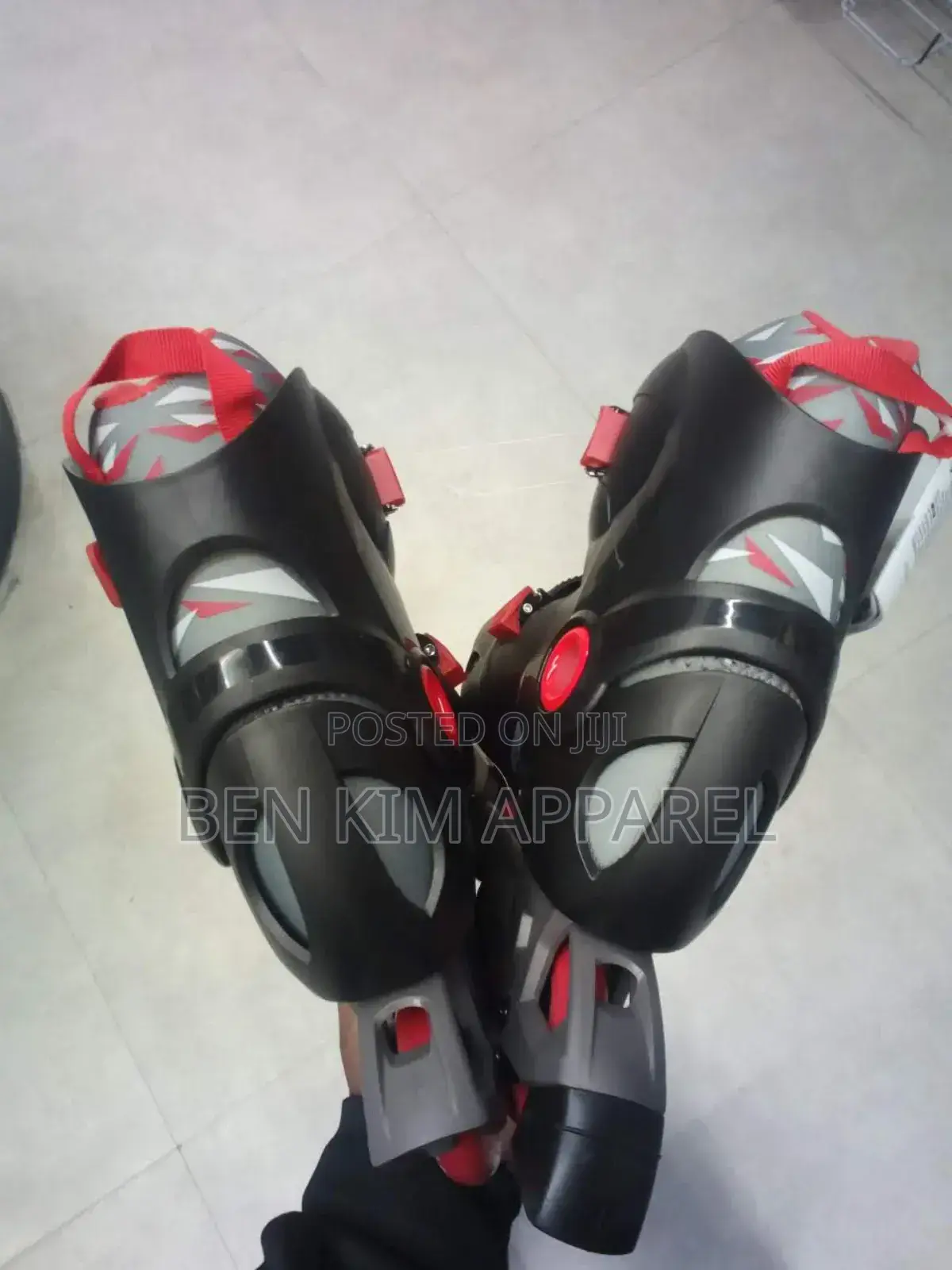 3 Sizes Adjustable Kids Inline Skates Left Foot Brake. Size 28/30.