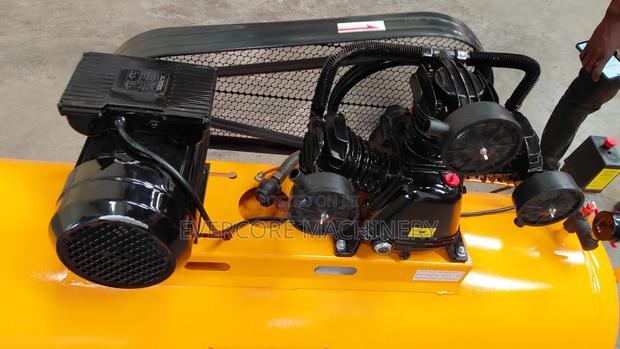 Electric Air Compressor 300l Single Phase Power. - thumbnail 2
