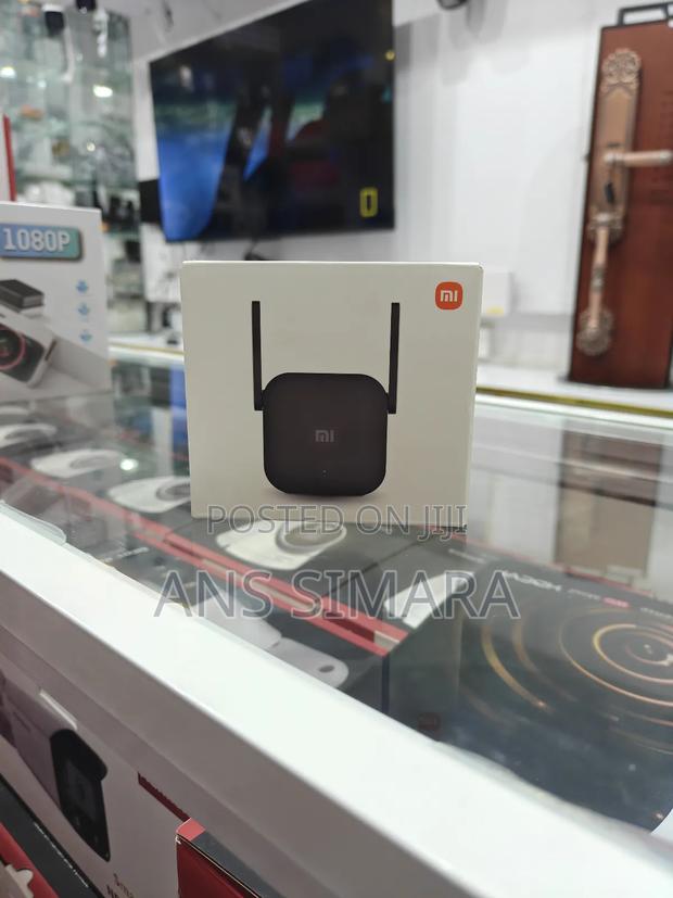 Xiaomi Mi Wi-Fi Range Extender Pro - main view