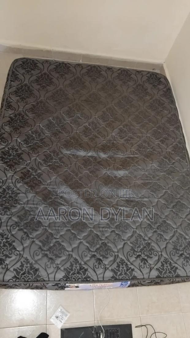 5 by 6 Mattress - thumbnail 2