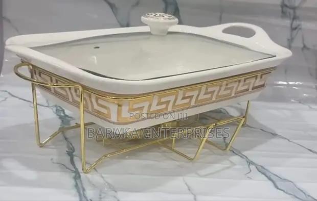 2l Single Ceramic Round Chaffing Dish + Burner and Golden Stand