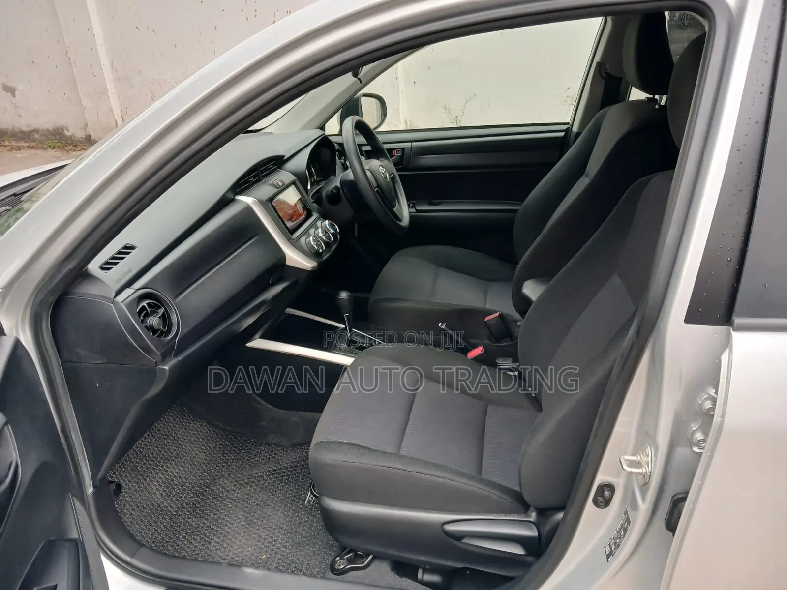 Toyota Corolla Fielder 2019 Silver