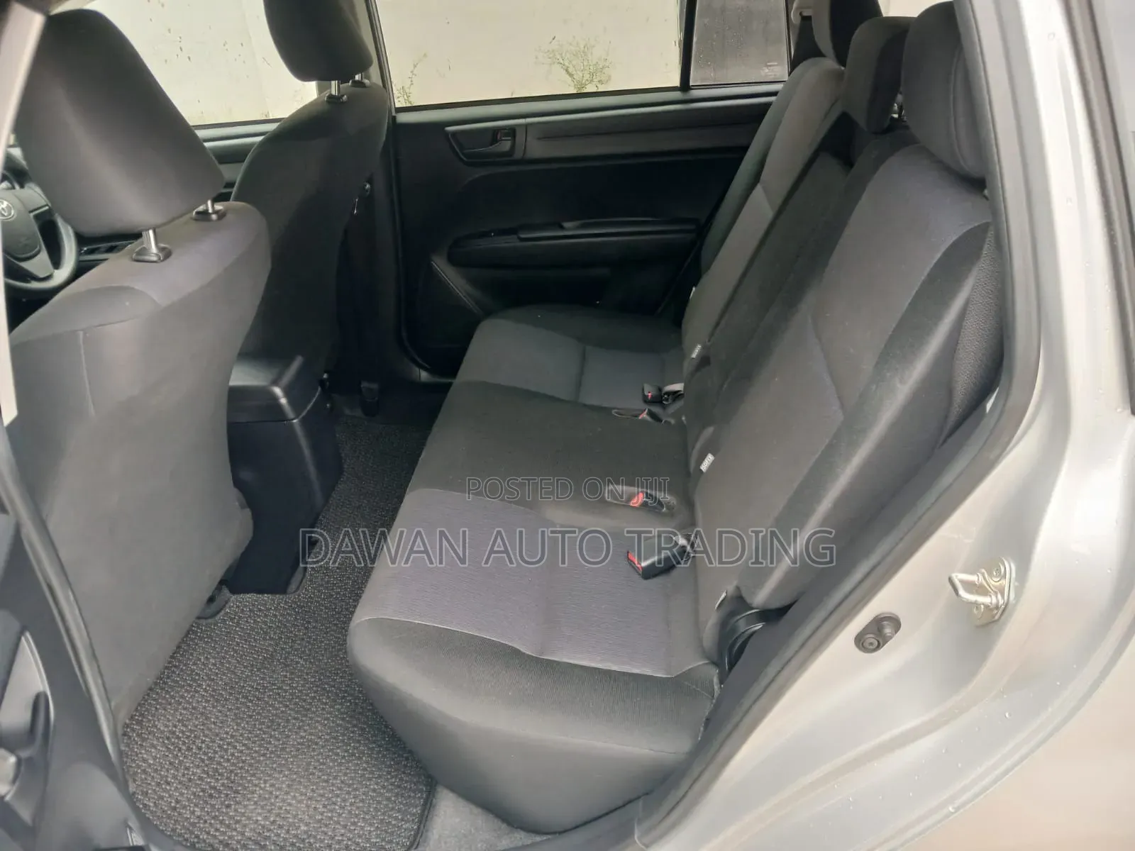 Toyota Corolla Fielder 2019 Silver