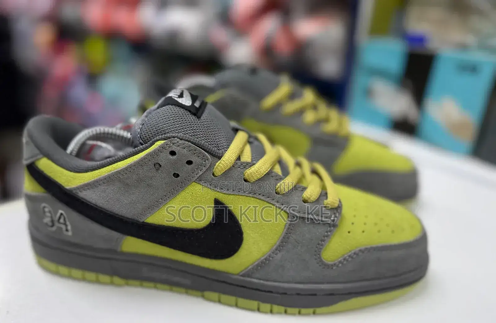 Nike Dunk “Supreme Edition”