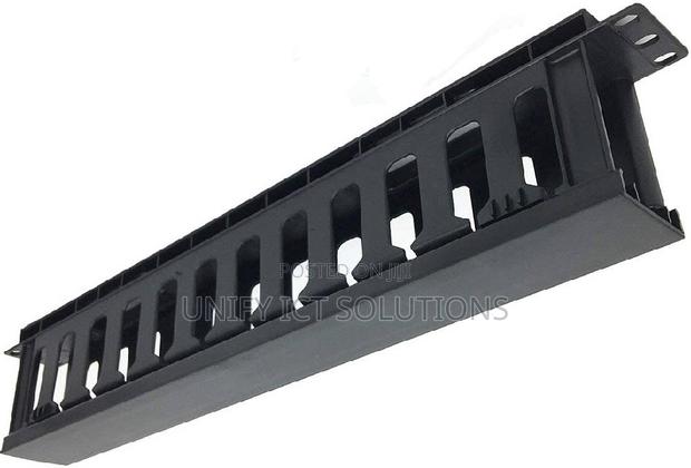 Giganet 2u Cable Manager Closed - main view