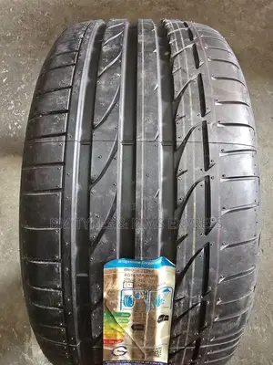 275 /40 R19 Bridgestone Tyres (Poland)