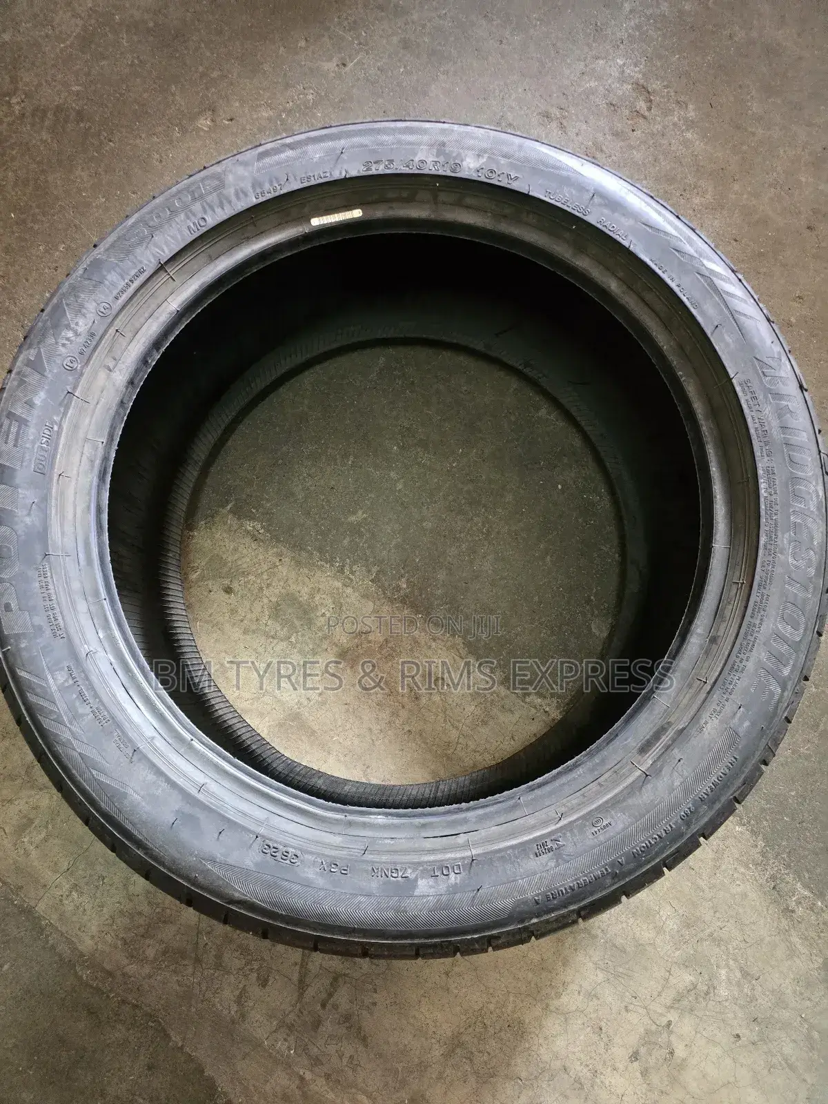 275 /40 R19 Bridgestone Tyres (Poland)