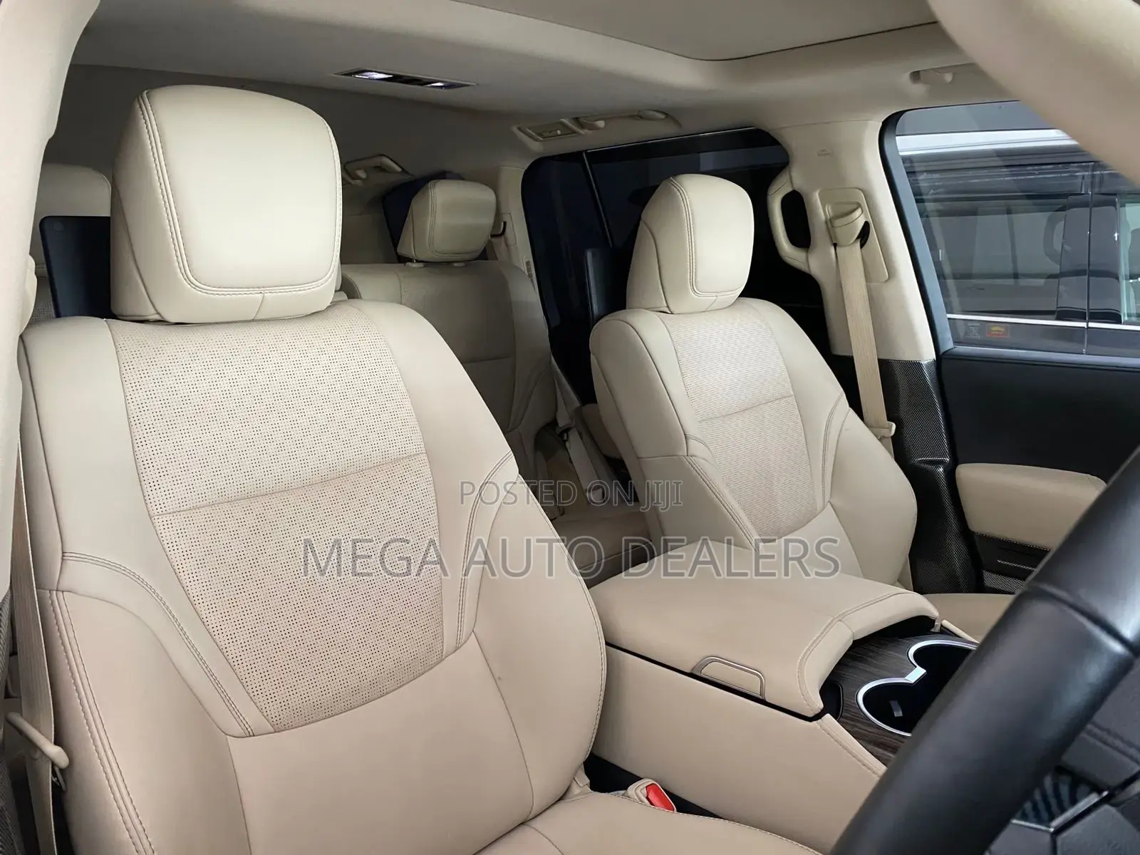 Toyota Land Cruiser LC300 2023 White