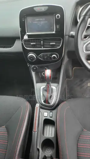 Renault Clio 2018 White