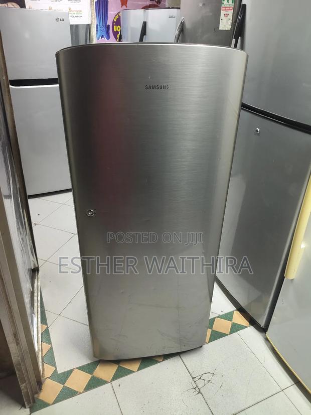 Well Maintained and Clean Sumsung Single Door Fridge - thumbnail 3