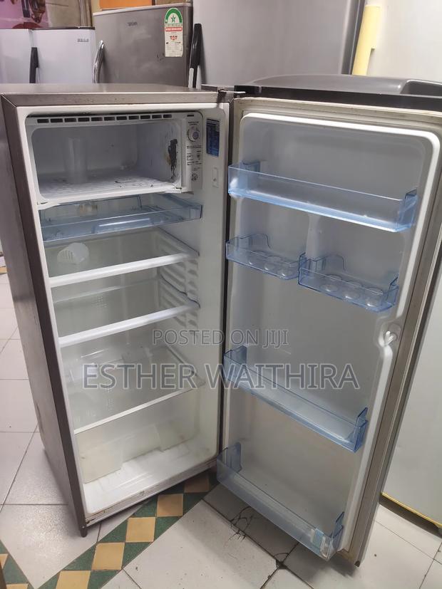 Well Maintained and Clean Sumsung Single Door Fridge - thumbnail 4