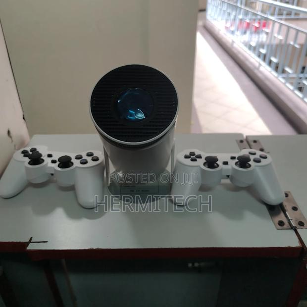Wifi Gaming Projector Hy300 - main view