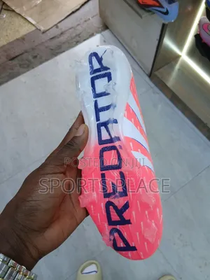 Predator Elite Signal Coral Football Boots