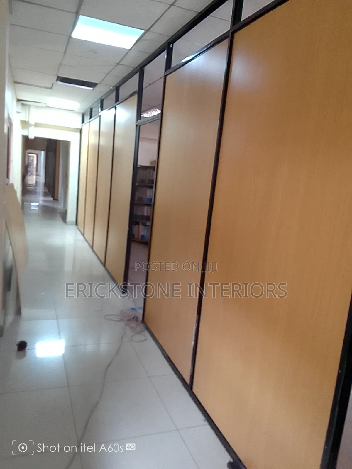 Aluminum Partition and Glass Fitting