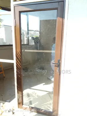 Aluminum Partition and Glass Fitting