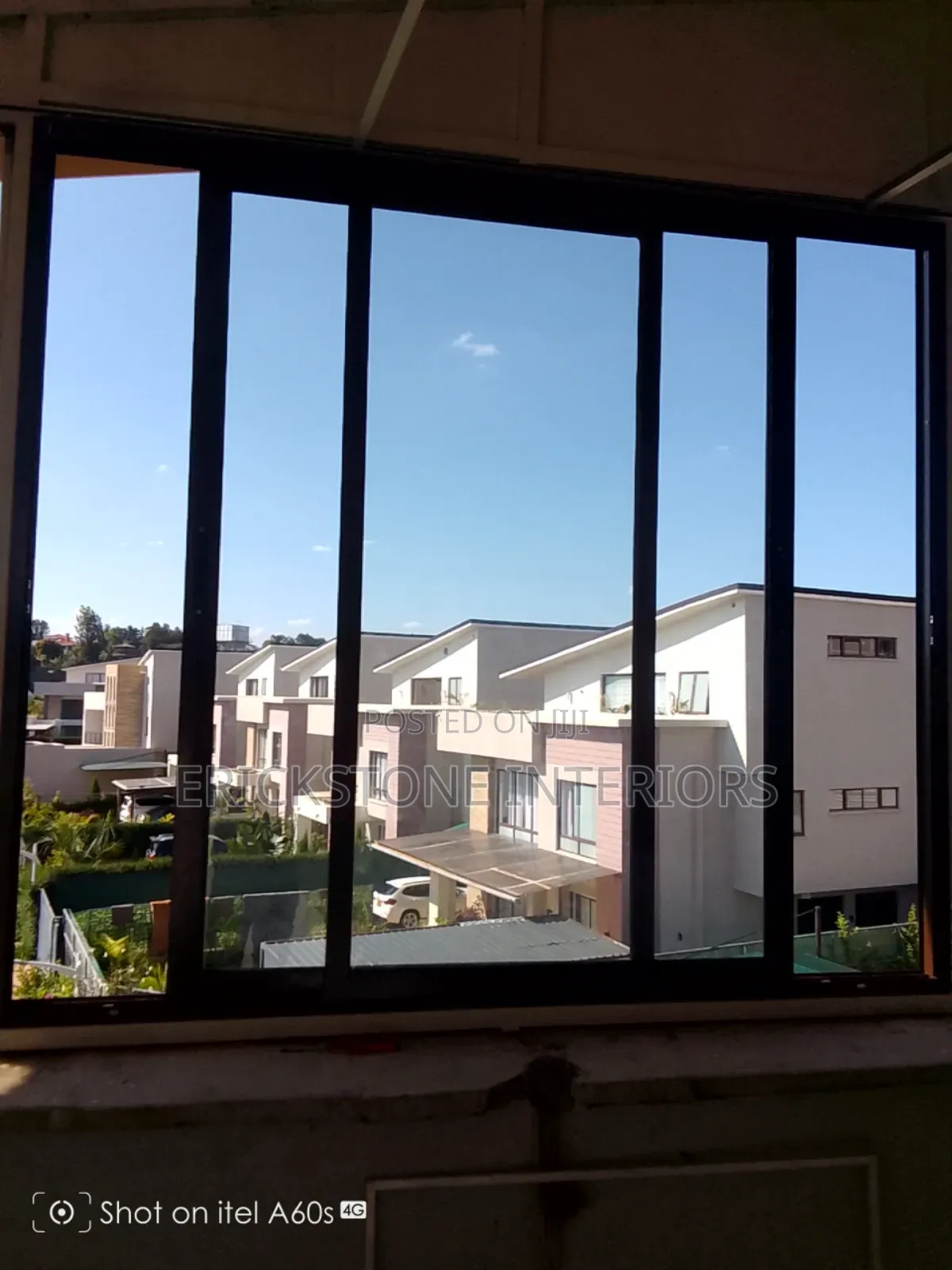 Aluminum Partition and Glass Fitting