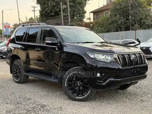 Toyota Land Cruiser Prado 2.8 2021 Black