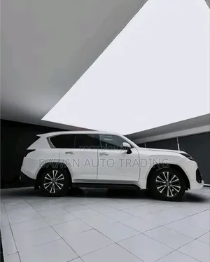 Lexus LX LX 600 2022 White