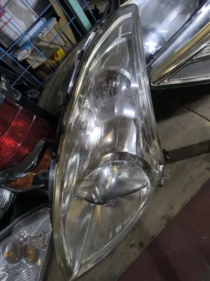 Suzuki Swift 2012  Non Xenon Headlights