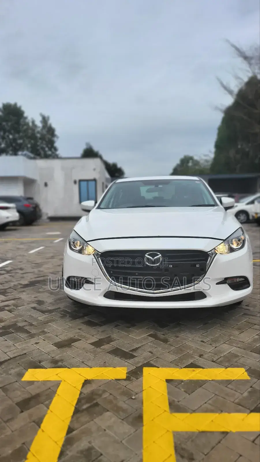 Mazda Axela 2018 White