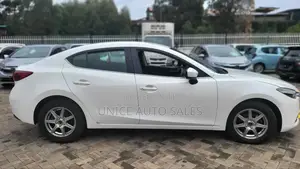 Mazda Axela 2018 White