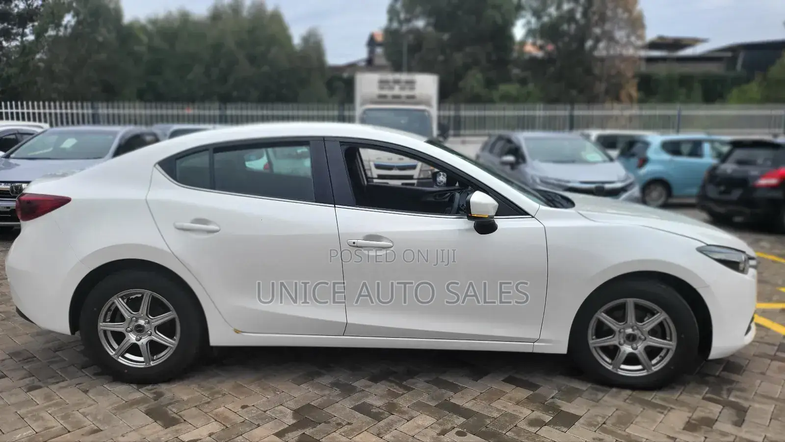 Mazda Axela 2018 White