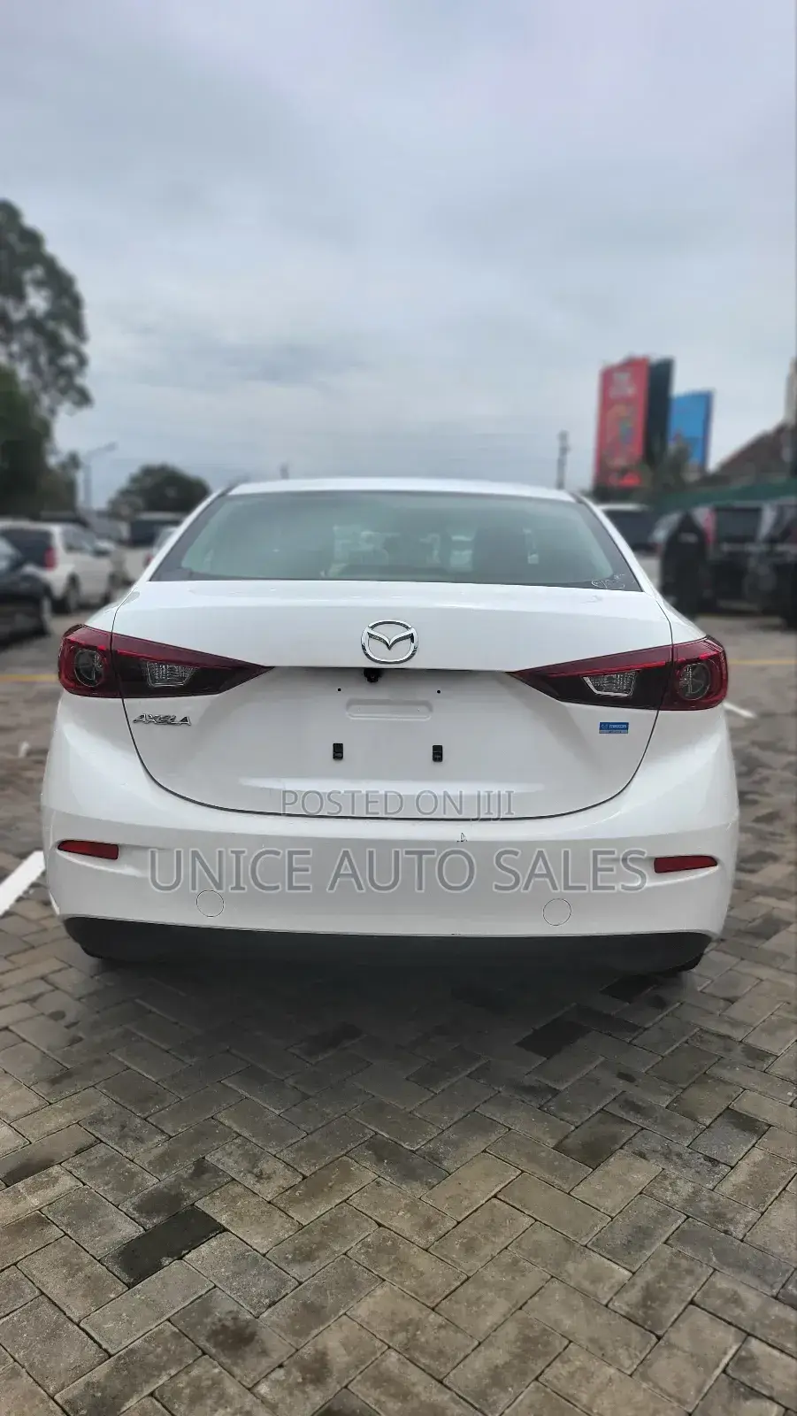 Mazda Axela 2018 White
