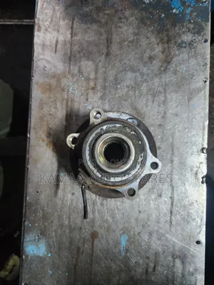 Nissan Navara Hub Complete