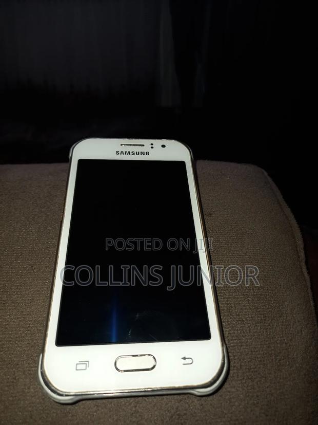 Samsung Galaxy A5 Duos 16 GB White - main view