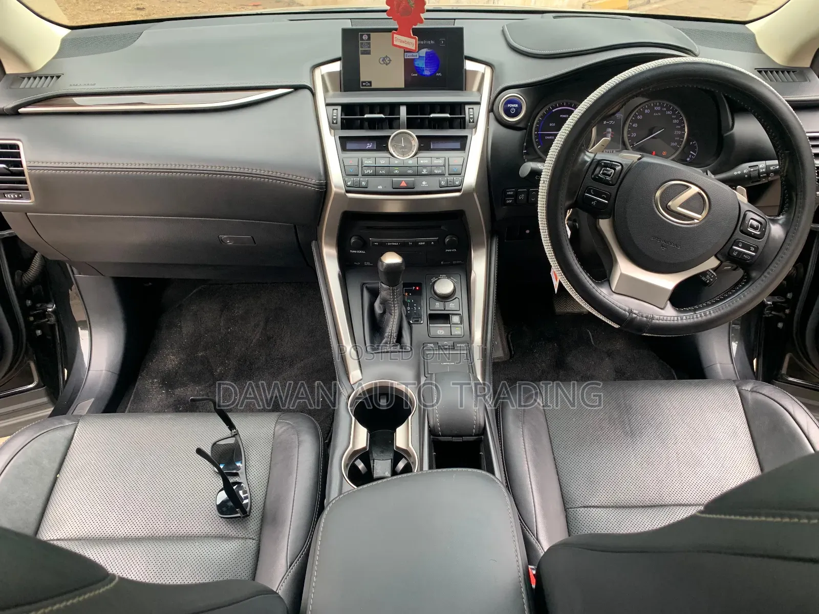 Lexus NX 300h Base 4x4 (2.5L 4cyl 2A) 2017 Black