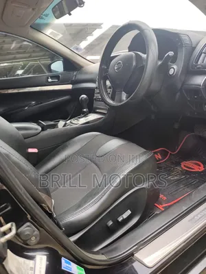 Nissan Skyline 2012 Black