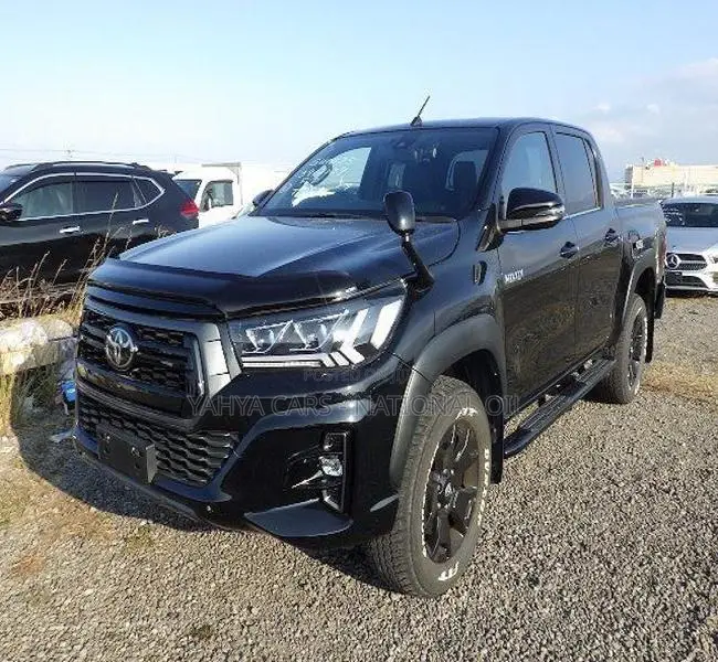 Toyota Hilux Revo Double Cab Deisel 2.4 AWD 2019 Black