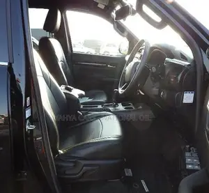 Toyota Hilux Revo Double Cab Deisel 2.4 AWD 2019 Black
