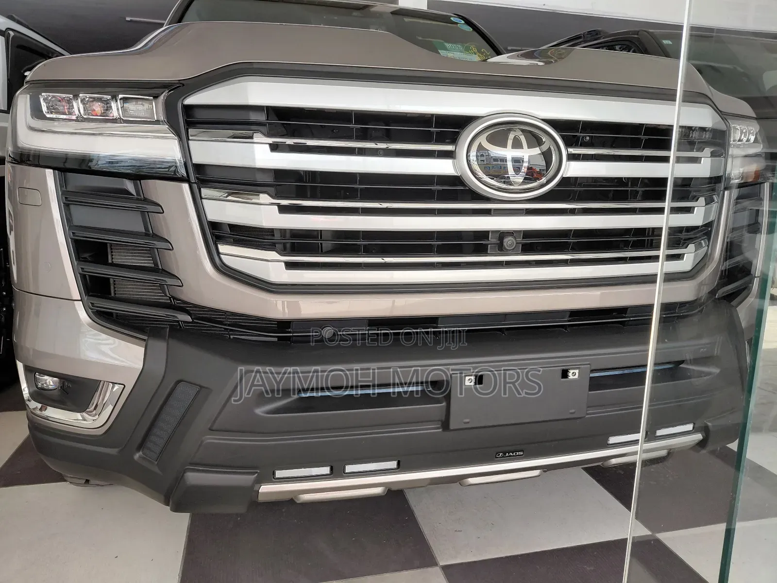 Toyota Land Cruiser 2023 Gold