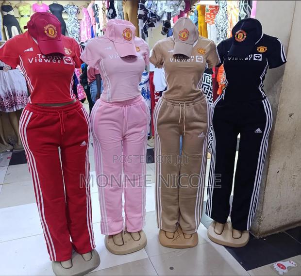 Arsenal 3pc Set Tracksuit. Comes With Cap
