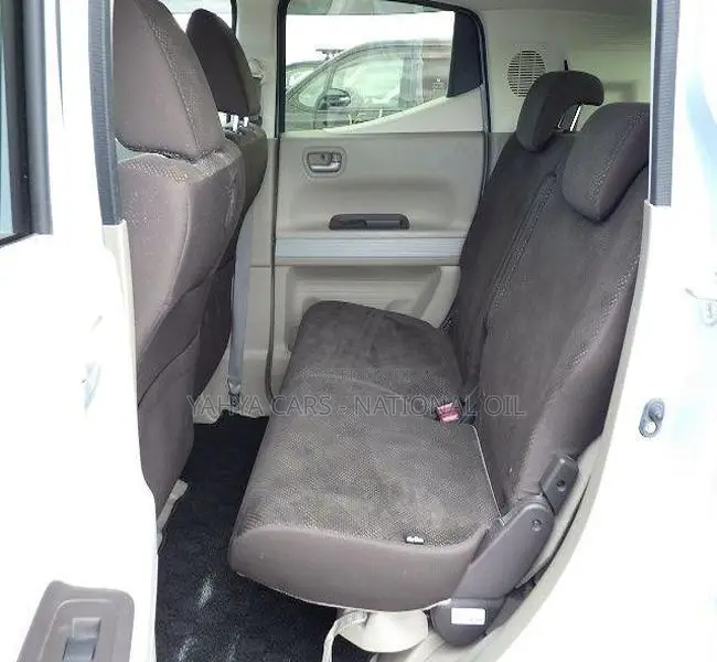 Honda N-Box 660 FWD 2018 Blue