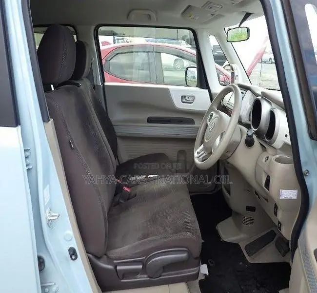 Honda N-Box 660 FWD 2018 Blue