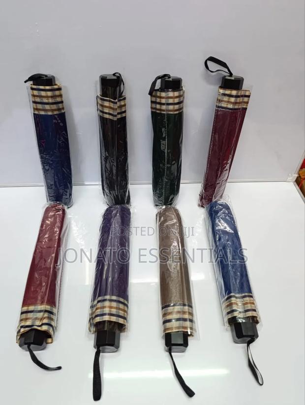 Folding Umbrella With Checkered Trim - Compact Rain Sun Protection - thumbnail 2