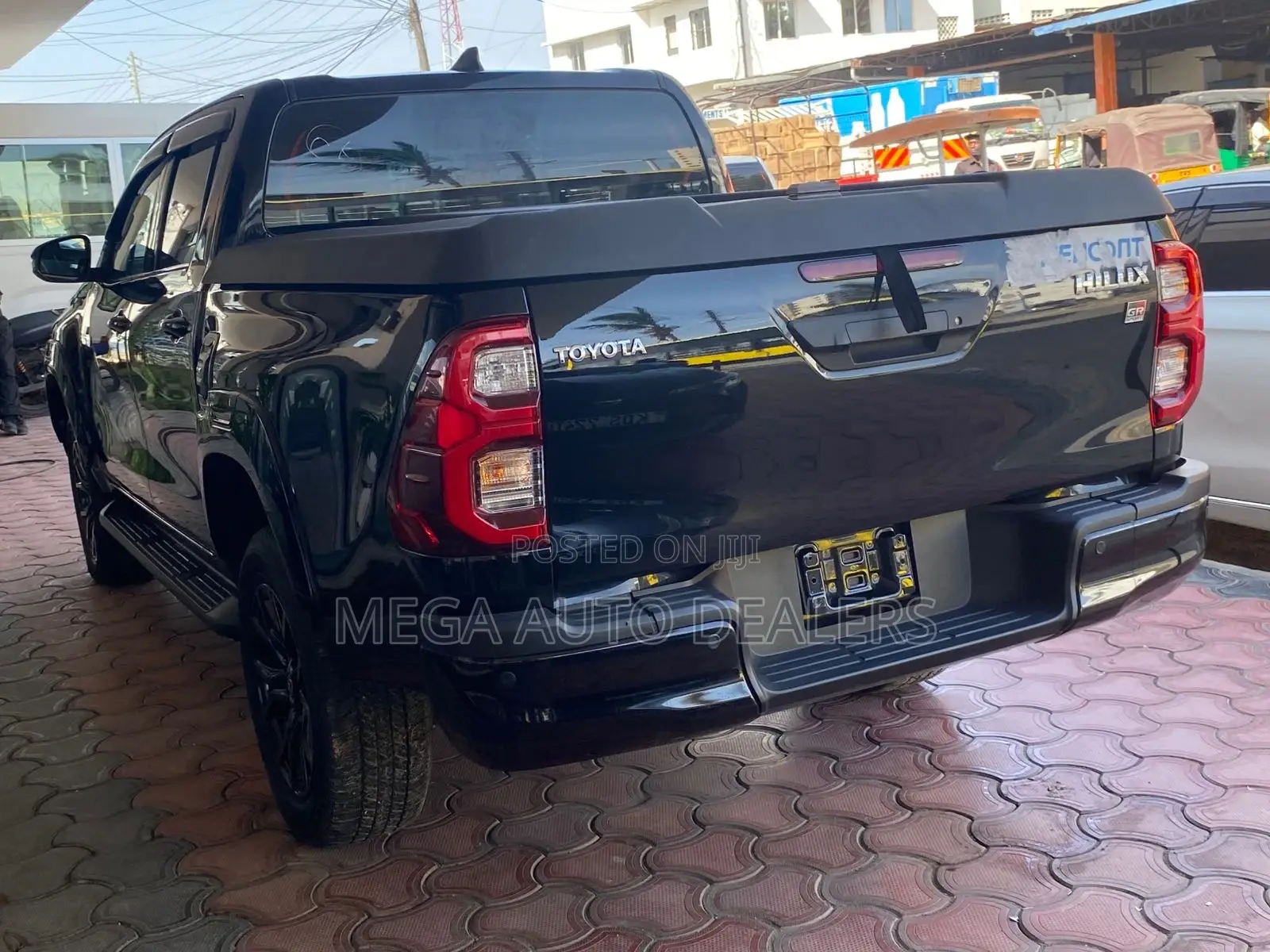 Toyota Hilux 2021 Black