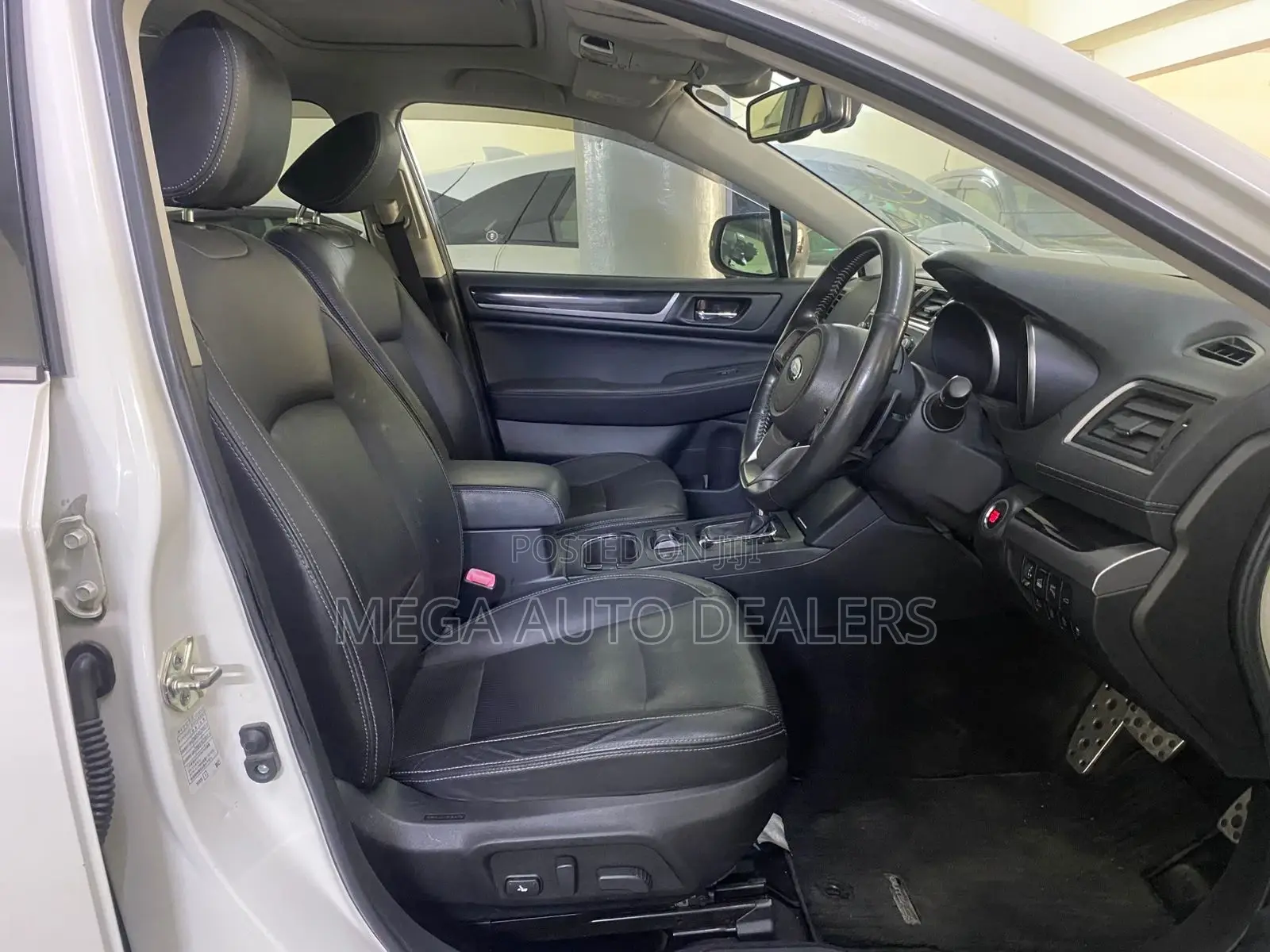 Subaru Outback 2018 White