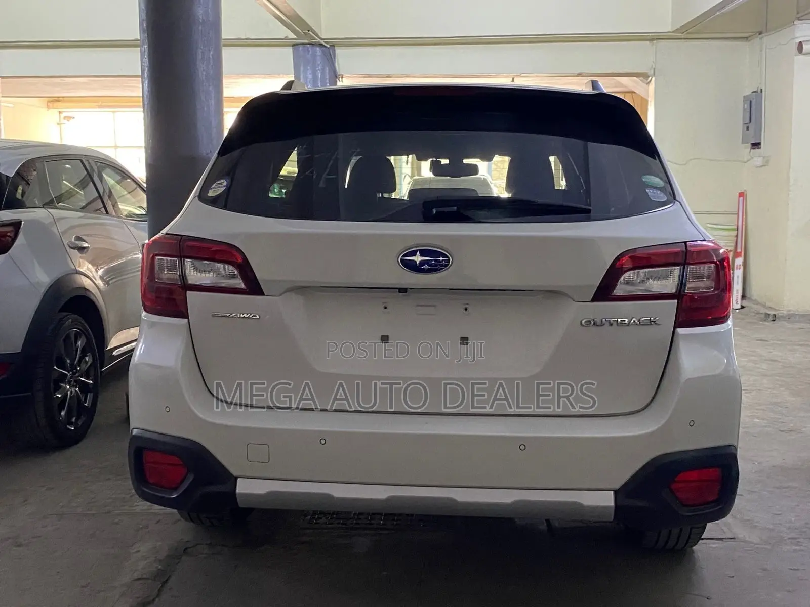 Subaru Outback 2018 White
