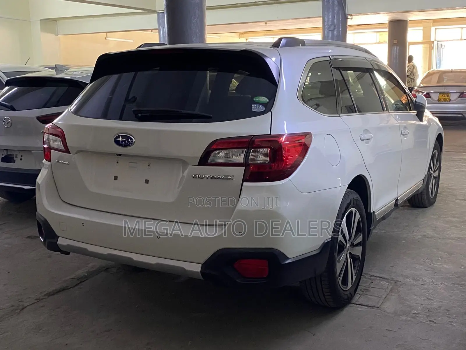Subaru Outback 2018 White