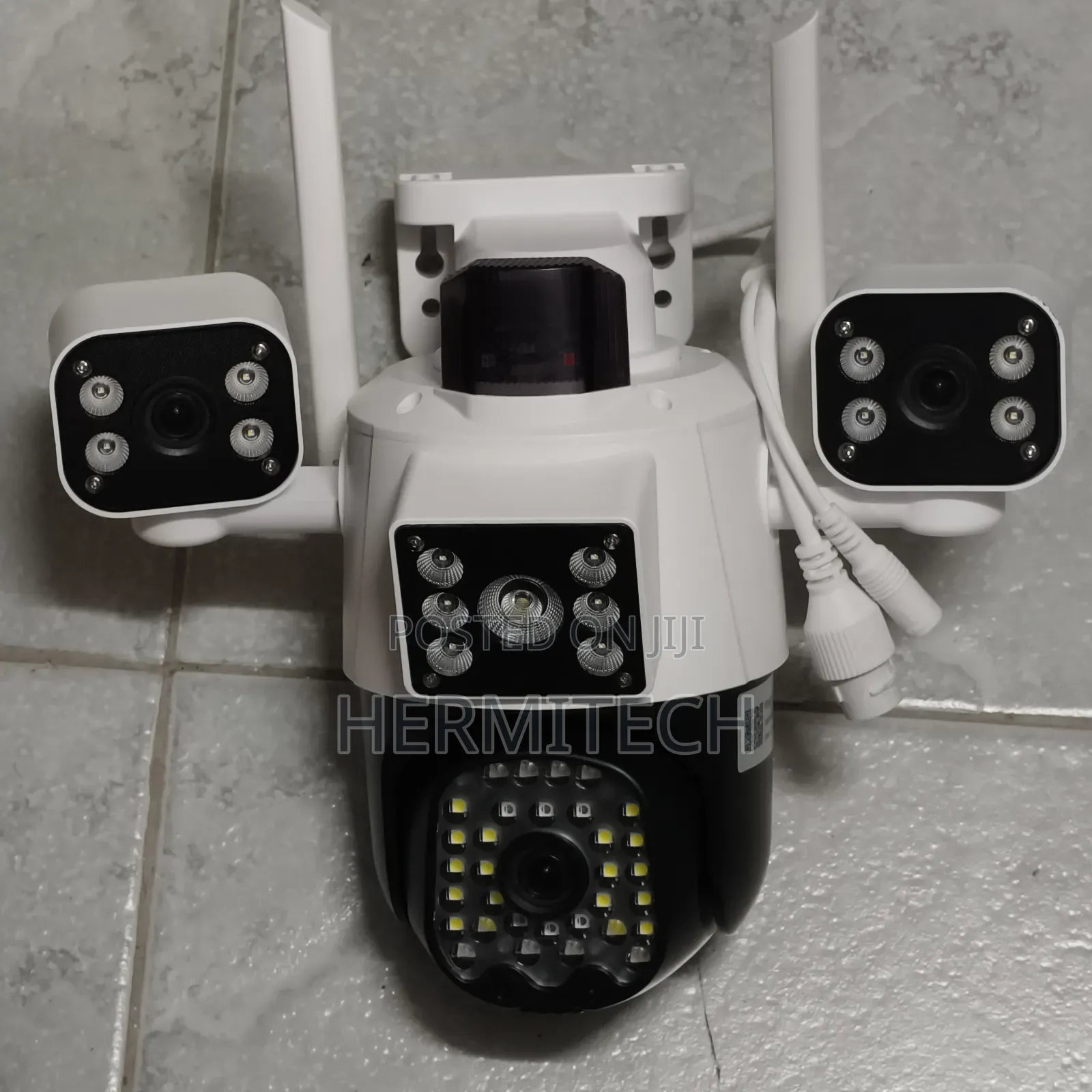 Outdoor Wifi Triple Lens CCTV Surveillance Electric Powered Models