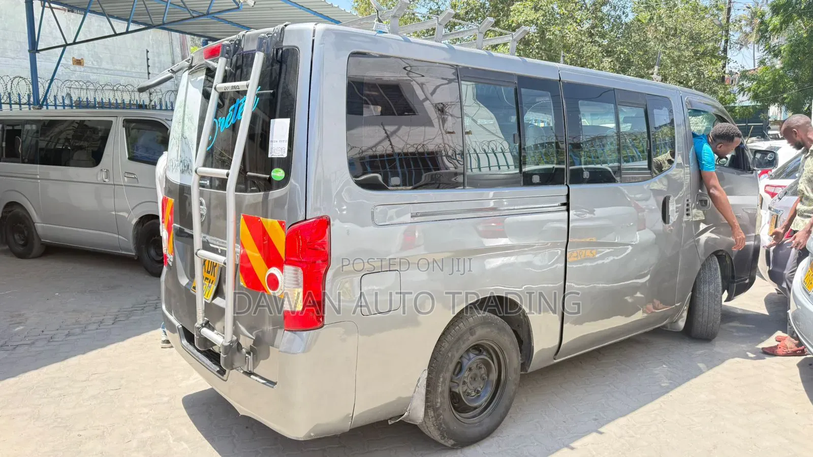 Nissan NV350 2018 Gray