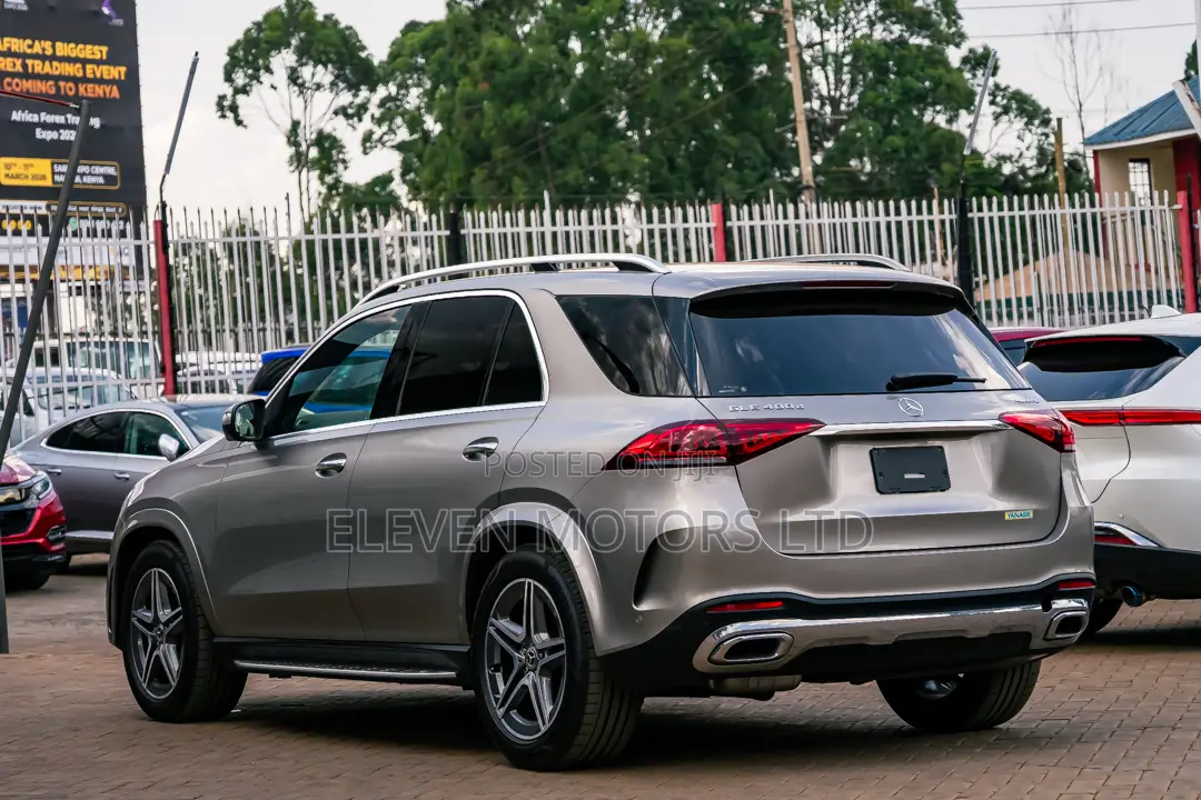 Mercedes-Benz GLE-Class GLE 400d 4MATIC 2020 Gold