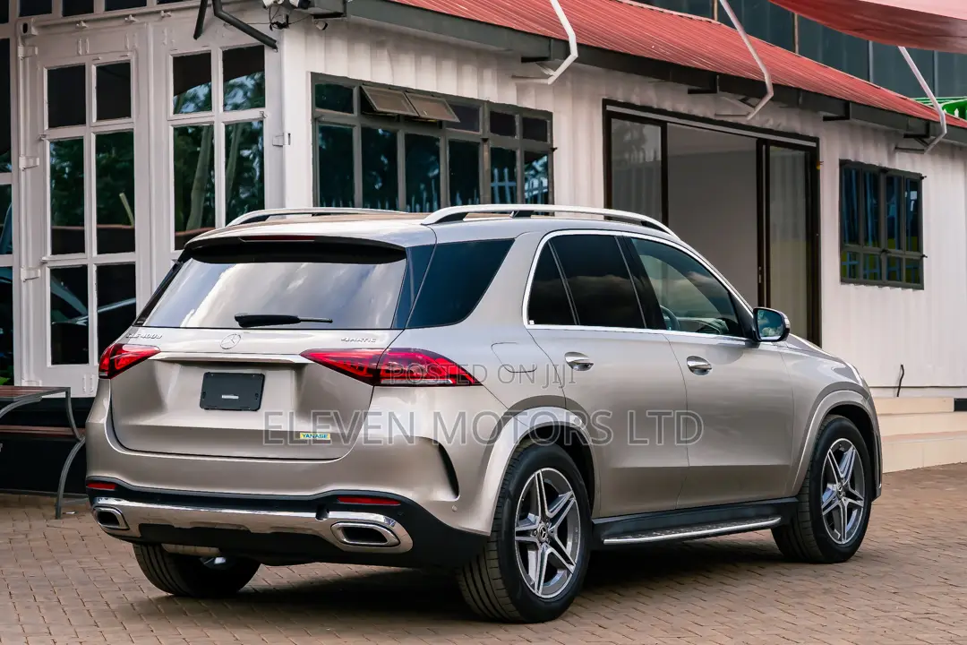Mercedes-Benz GLE-Class GLE 400d 4MATIC 2020 Gold