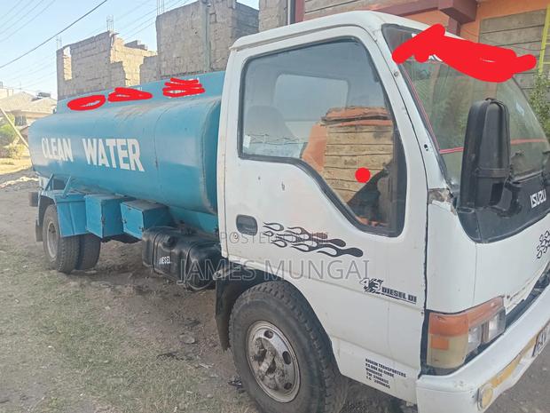 Isuzu NPR Water Boozer - thumbnail 4