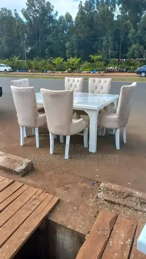 6 Seater Quality Dining Table