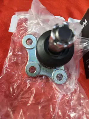 Upper Ball Joint Isuzu Dmax 4 Wheel